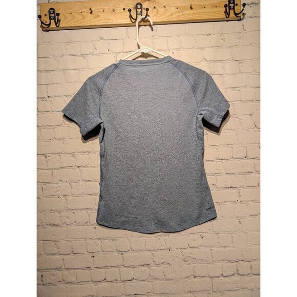 Adidas aero-ready insulated fitted Tshirt size xs - Picture 2 of 3